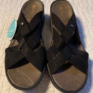 B Zees Slip On Sandals